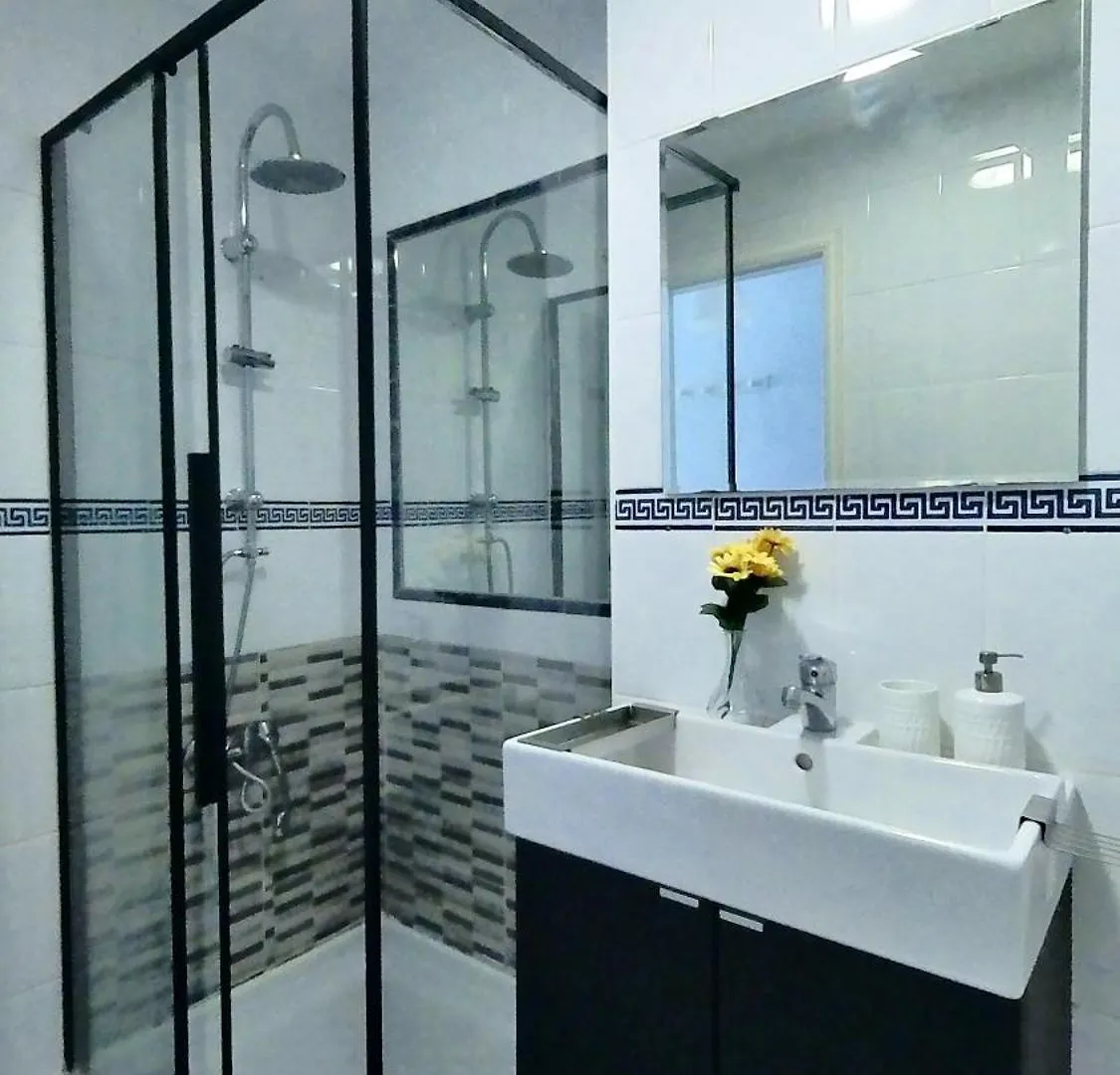 Casa Familiar Ideal Para 10 Con Jardin, Terraza, Bbq Y Playa Benalmadena Spain