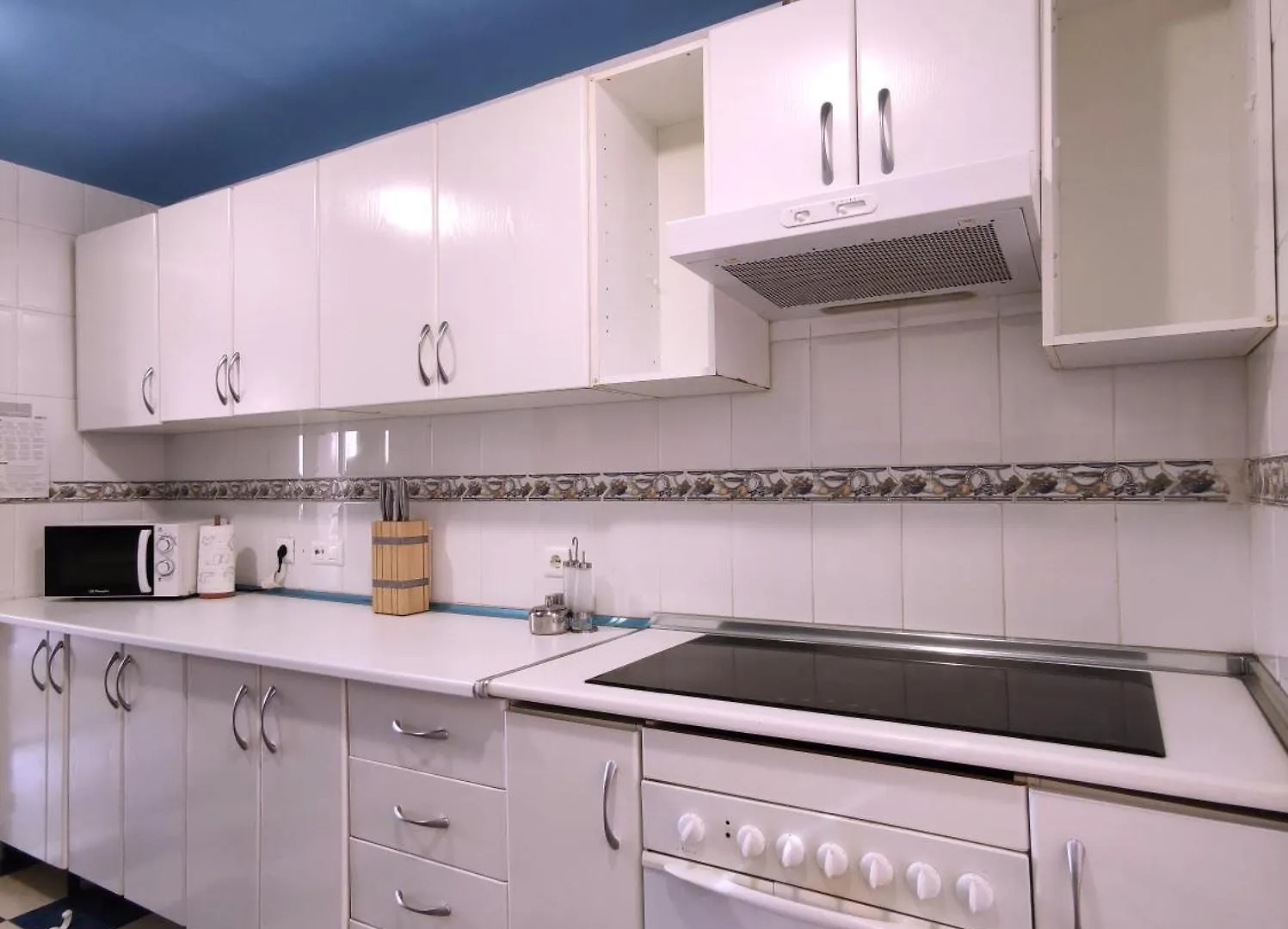 Casa Familiar Ideal Para 10 Con Jardin, Terraza, Bbq Y Playa Benalmadena