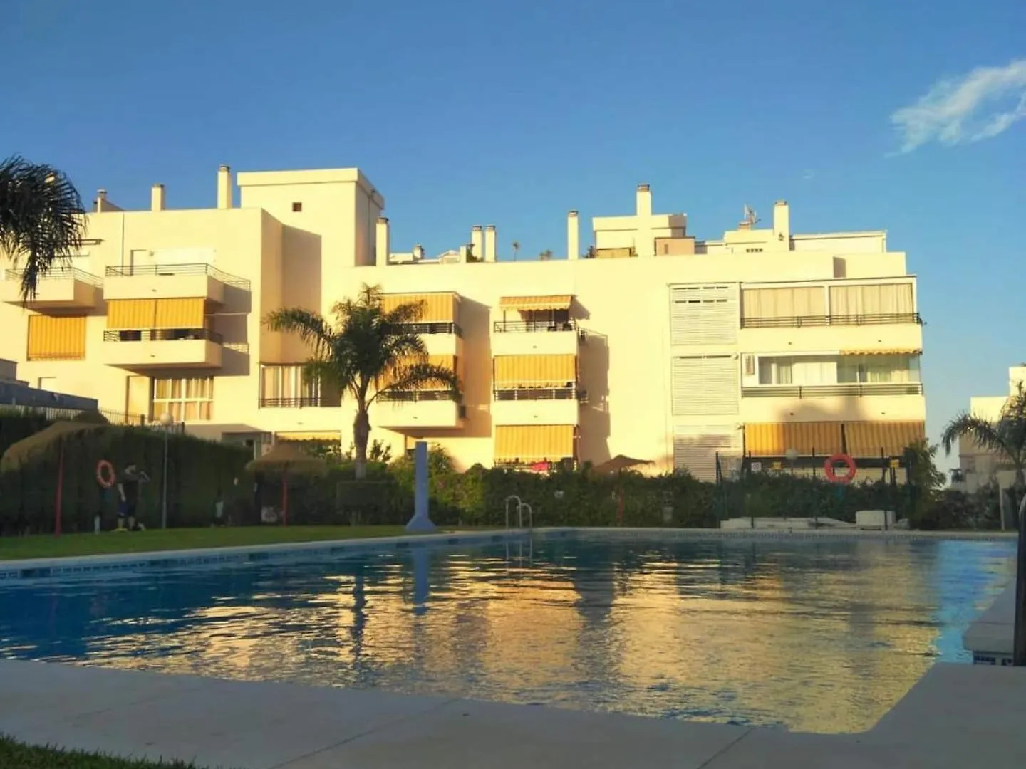 Casa Familiar Ideal Para 10 Con Jardin, Terraza, Bbq Y Playa Benalmadena 0*,