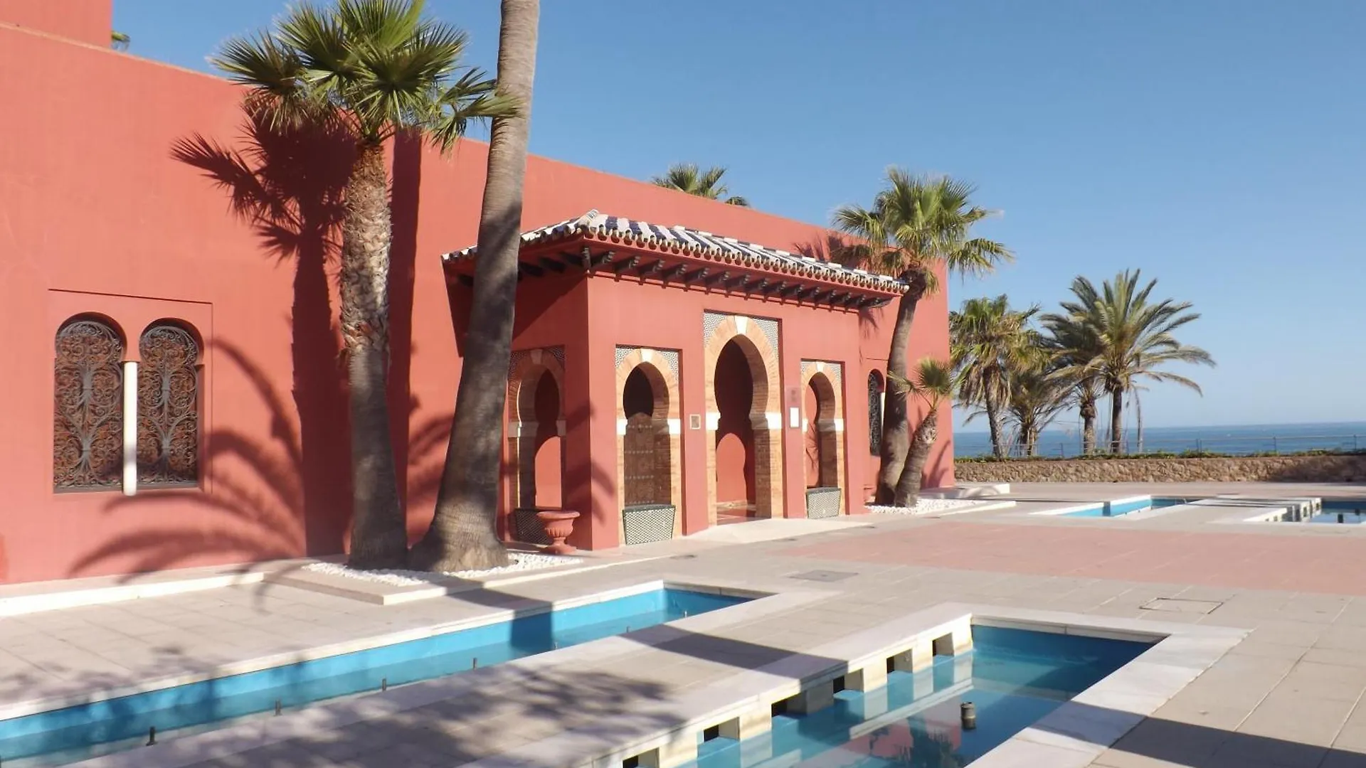 Casa Familiar Ideal Para 10 Con Jardin, Terraza, Bbq Y Playa Benalmadena Apartment